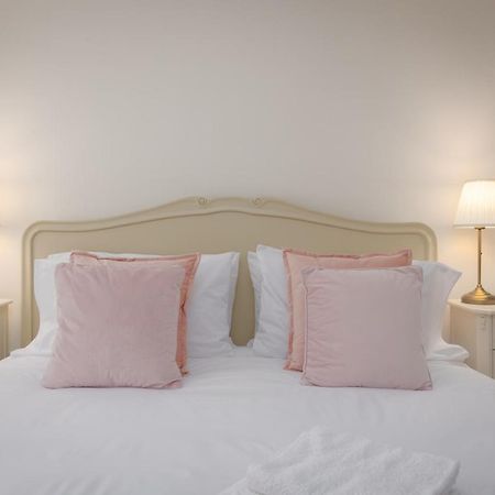 Charles Alexander Short Stay - Rose Cottage 리탬 세인트 앤스 외부 사진